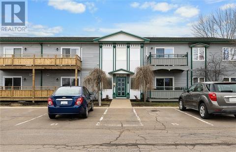 2 - 33 Macaleese, Condo with 2 bedrooms, 1 bathrooms and null parking in Moncton NB | Card Image