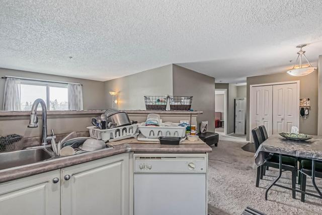 2210 - 2280 68 Street Ne, Condo with 2 bedrooms, 1 bathrooms and 2 parking in Calgary AB | Image 3