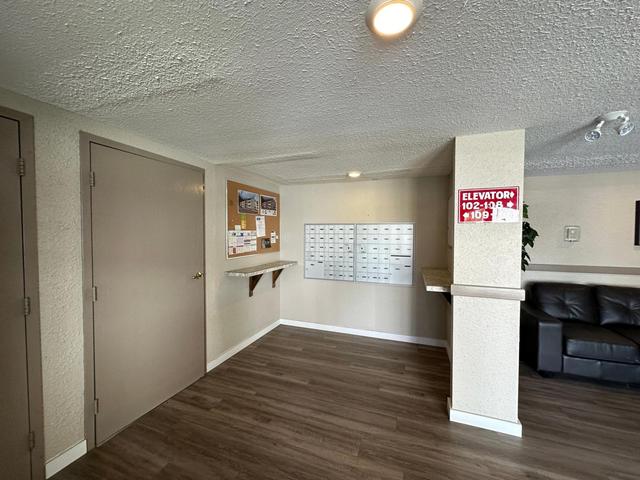 201 - 880 Wordsworth Avenue, Condo with 1 bedrooms, 1 bathrooms and 1 parking in Warfield BC | Image 4