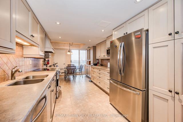 1105 - 4 Willow St, Condo with 2 bedrooms, 2 bathrooms and 2 parking in Waterloo ON | Image 36