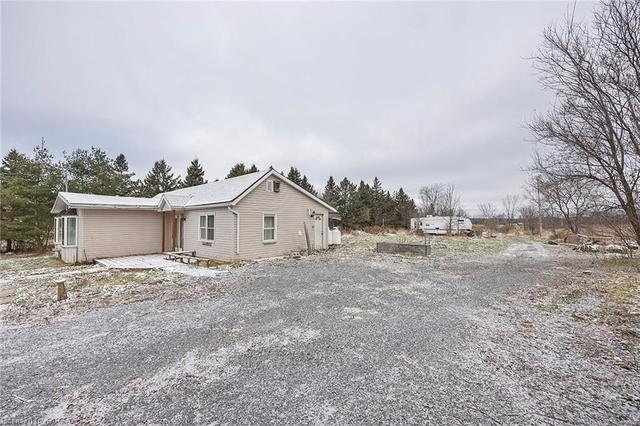 3650 Highway 2, House detached with 2 bedrooms, 1 bathrooms and 20 parking in Kingston ON | Image 2