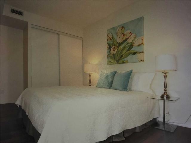 1115 - 20 Joe Shuster Way, Condo with 1 bedrooms, 1 bathrooms and 0 parking in Toronto ON | Image 4