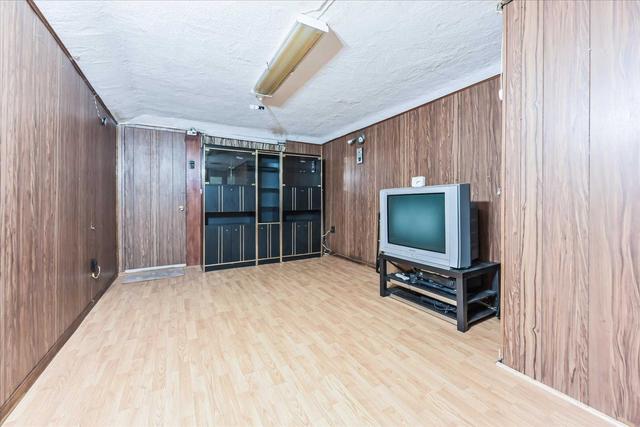 48 Carr St, House attached with 3 bedrooms, 2 bathrooms and 1 parking in Toronto ON | Image 13
