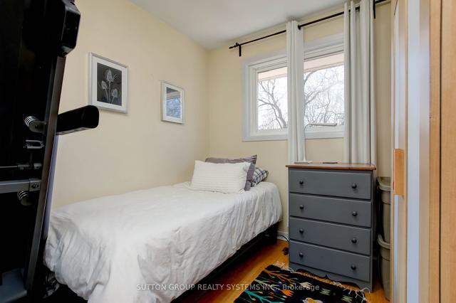 14 Louisa St, House semidetached with 3 bedrooms, 3 bathrooms and 3 parking in Toronto ON | Image 14