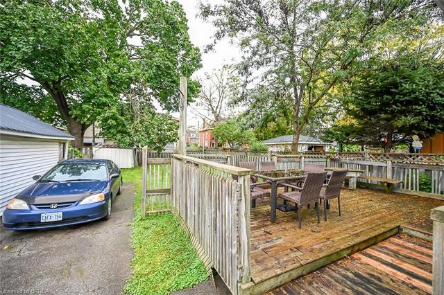 164 Nelson Street, House detached with 3 bedrooms, 1 bathrooms and 1 parking in Brantford ON | Image 41