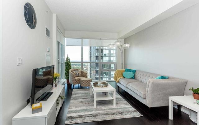 3701 - 510 Curran Pl, Condo with 1 bedrooms, 1 bathrooms and 1 parking in Mississauga ON | Image 5