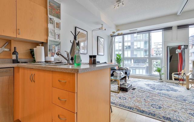 609 - 18 Beverley St, Condo with 1 bedrooms, 1 bathrooms and 1 parking in Toronto ON | Image 21