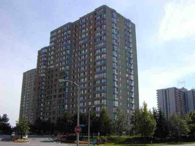 1012 - 55 Bamburgh Circ, Condo with 3 bedrooms, 2 bathrooms and 2 parking in Toronto ON | Image 1