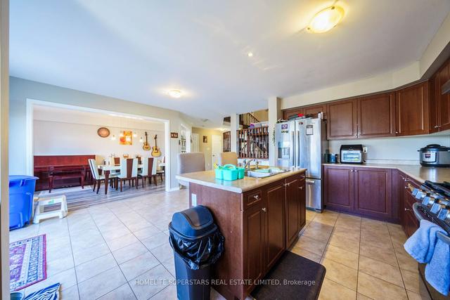 84 Lambert Cres, House detached with 3 bedrooms, 4 bathrooms and 4 parking in Brantford ON | Image 8
