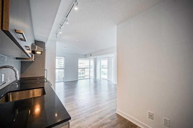 1017 - 87 Peter St, Condo with 2 bedrooms, 2 bathrooms and 0 parking in Toronto ON | Image 28