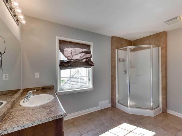 113 Glenridge Ave S, House detached with 3 bedrooms, 3 bathrooms and 4 parking in St. Catharines ON | Image 15