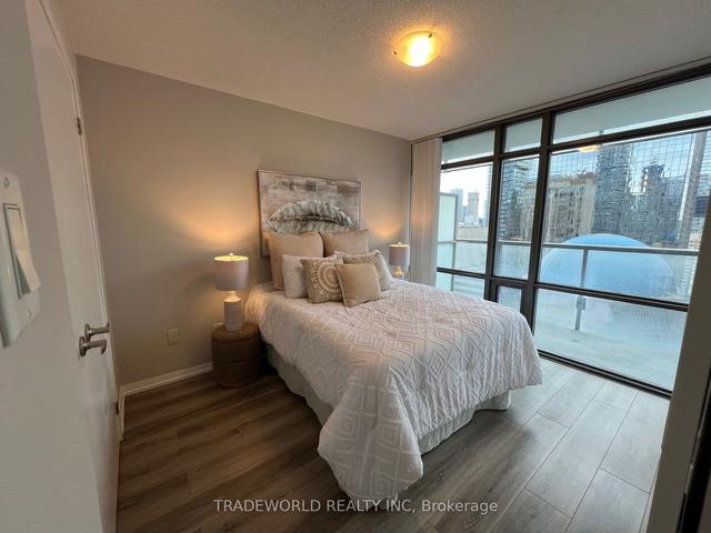 1806 - 38 Grenville St, Condo with 1 bedrooms, 1 bathrooms and 0 parking in Toronto ON | Image 6