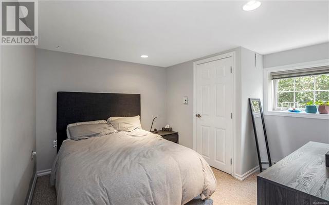 Bedroom - in-law suite | Image 32