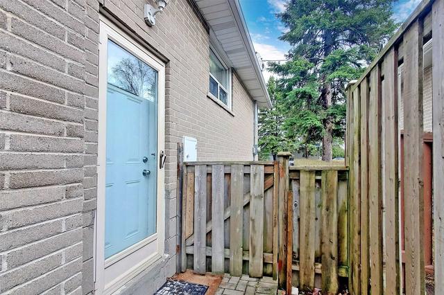 381 Palmer Ave, House detached with 3 bedrooms, 2 bathrooms and 6 parking in Richmond Hill ON | Image 32