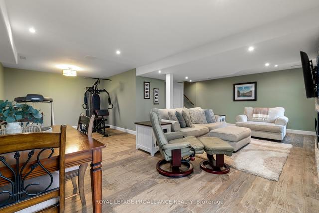 27 Hanover Crt, House attached with 3 bedrooms, 3 bathrooms and 2 parking in Belleville ON | Image 20