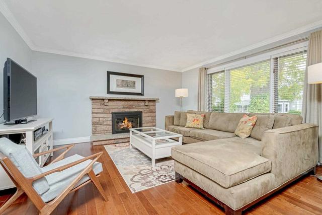 67 Mill St, House detached with 3 bedrooms, 4 bathrooms and 8 parking in Milton ON | Image 2