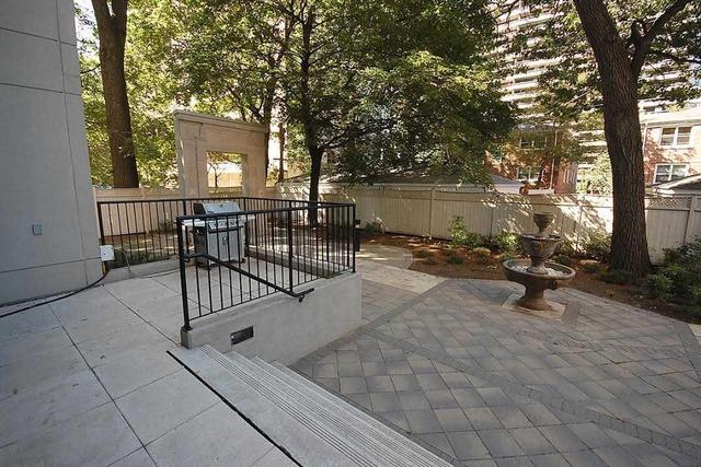 1002 - 70 High Park Ave N, Condo with 2 bedrooms, 2 bathrooms and 1 parking in Toronto ON | Image 12