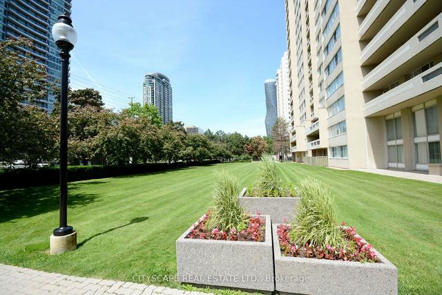 1009 - 3590 Kaneff Cres, Condo with 3 bedrooms, 2 bathrooms and 2 parking in Mississauga ON | Image 33