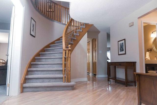 122 Lake Driveway Dr W, House detached with 4 bedrooms, 3 bathrooms and 4 parking in Ajax ON | Image 34