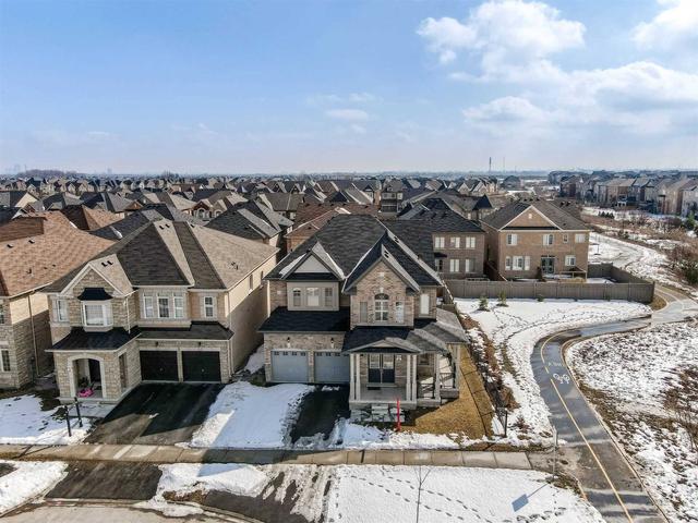 53 Beaconsfield Dr, House detached with 4 bedrooms, 4 bathrooms and 6 parking in Vaughan ON | Image 12