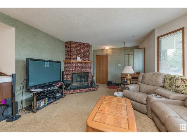 45 Malvern Dr, House detached with 4 bedrooms, 1 bathrooms and null parking in Edmonton AB | Card Image
