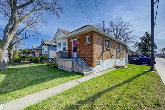 17 West 3rd St, House detached with 4 bedrooms, 2 bathrooms and 3 parking in Hamilton ON | Image 12