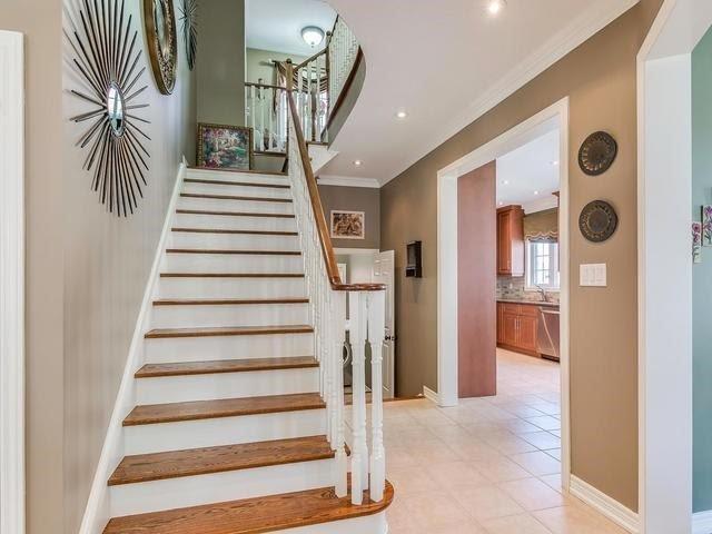 16 Niceview Dr, House detached with 4 bedrooms, 4 bathrooms and 4 parking in Brampton ON | Image 9