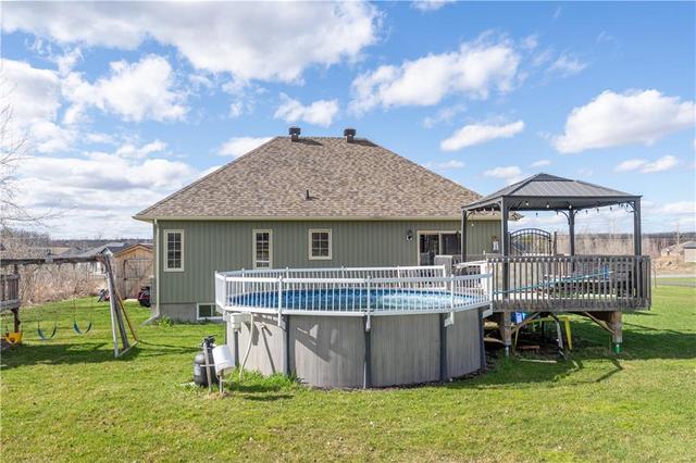 6876 Lalonde Boulevard, House detached with 4 bedrooms, 3 bathrooms and 10 parking in South Glengarry ON | Image 4