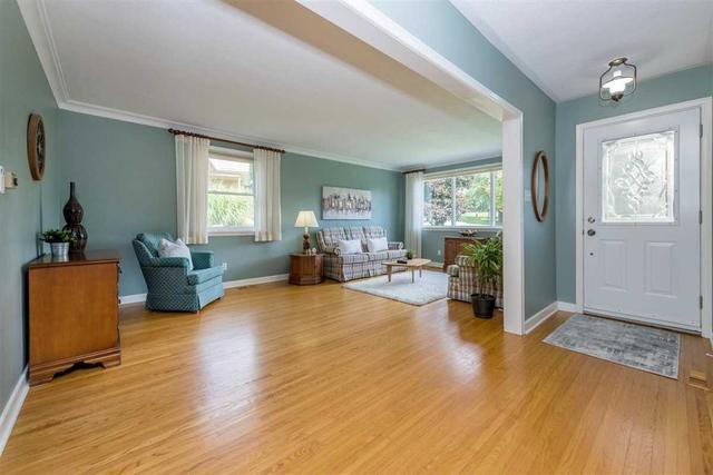 27 Karen Cres, House detached with 2 bedrooms, 1 bathrooms and 6 parking in Orillia ON | Image 37