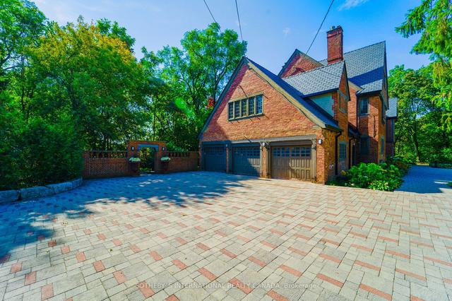 372 Old Yonge St, House detached with 8 bedrooms, 10 bathrooms and 15 parking in Toronto ON | Image 33