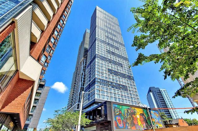 620 - 251 Jarvis St, Condo with 2 bedrooms, 1 bathrooms and 0 parking in Toronto ON | Image 1