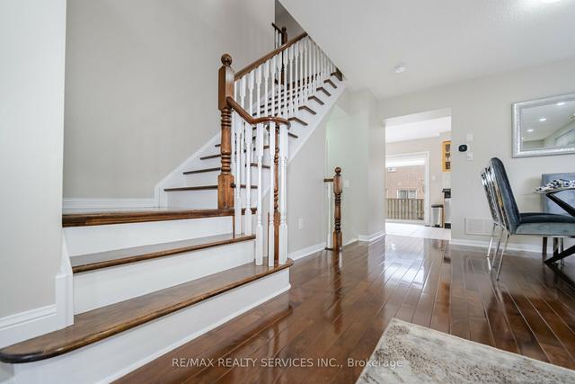 17 Allness Rd, House detached with 4 bedrooms, 4 bathrooms and 4 parking in Brampton ON | Image 6