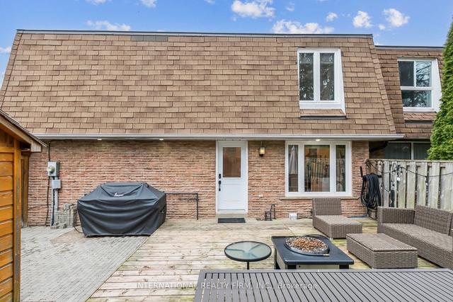 177 Avenue Rd, House attached with 3 bedrooms, 2 bathrooms and 5 parking in Richmond Hill ON | Image 29