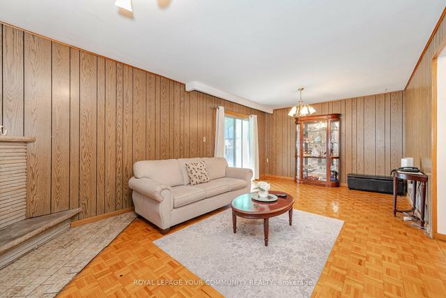 65 Plunkett Rd, House semidetached with 4 bedrooms, 2 bathrooms and 4 parking in Toronto ON | Image 25