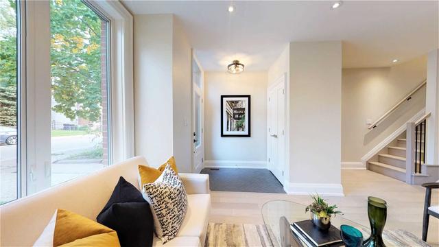 538 Quebec Ave, House semidetached with 3 bedrooms, 3 bathrooms and 2 parking in Toronto ON | Image 37