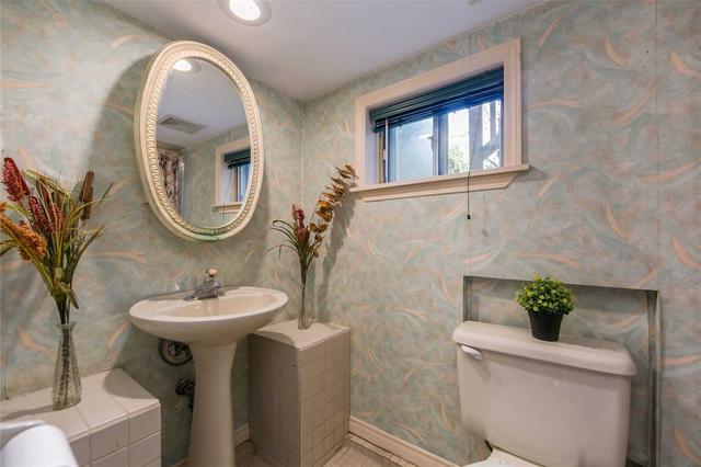 119 Woodington Ave, House semidetached with 3 bedrooms, 2 bathrooms and 1 parking in Toronto ON | Image 18