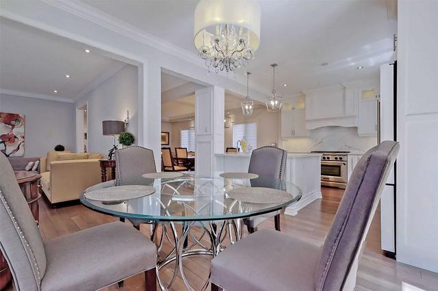 553 Davos Rd, House detached with 4 bedrooms, 3 bathrooms and 4 parking in Vaughan ON | Image 6