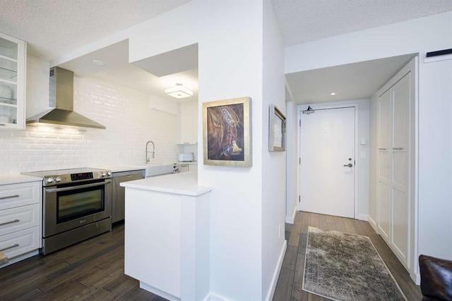 103 - 145 Point Drive Nw, Condo with 2 bedrooms, 1 bathrooms and 1 parking in Calgary AB | Image 7