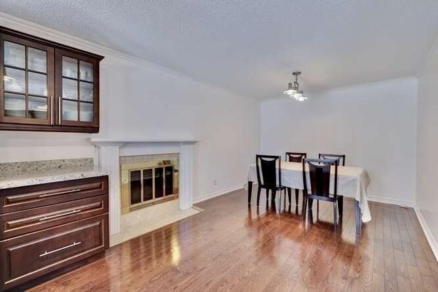 2619 Thorn Lodge Dr, House detached with 4 bedrooms, 4 bathrooms and 4 parking in Mississauga ON | Image 5