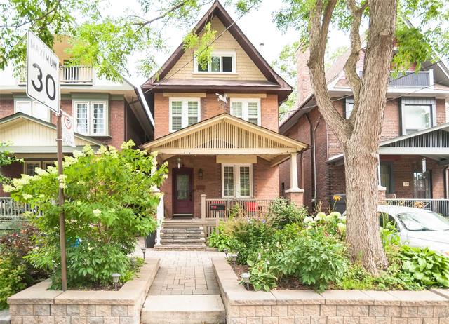 83 Hollywood Cres, House detached with 4 bedrooms, 3 bathrooms and 0 parking in Toronto ON | Card Image