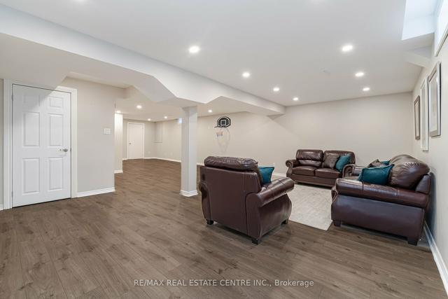 4338 Bacchus Cres, House detached with 4 bedrooms, 3 bathrooms and 3.5 parking in Mississauga ON | Image 30
