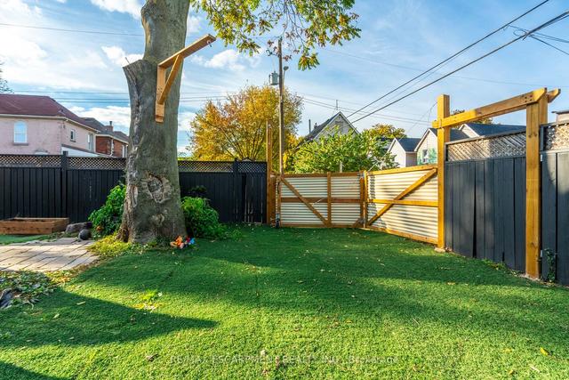 77 Francis St, House detached with 3 bedrooms, 1 bathrooms and 0 parking in Hamilton ON | Image 31