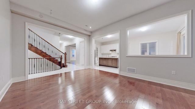 423 Threshing Mill Blvd, House detached with 4 bedrooms, 4 bathrooms and 4 parking in Oakville ON | Image 22