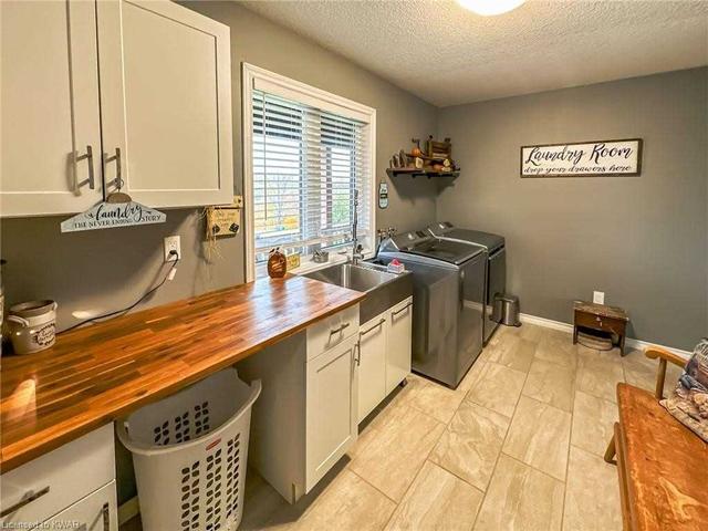 8008 Concession 12, House detached with 3 bedrooms, 3 bathrooms and 14 parking in Mapleton ON | Image 20