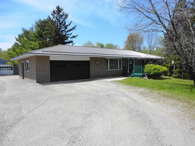 206 Tobacco Rd, House detached with 3 bedrooms, 2 bathrooms and 16 parking in Cramahe ON | Image 1