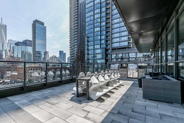 1501 - 290 Adelaide St W, Condo with 2 bedrooms, 1 bathrooms and 0 parking in Toronto ON | Image 25