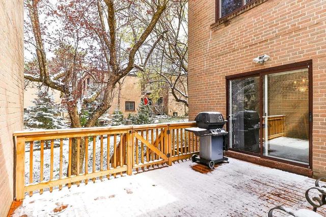 m9c1y7 - 16 Redstone Path, Townhouse with 3 bedrooms, 2 bathrooms and 1 parking in Toronto ON | Image 21