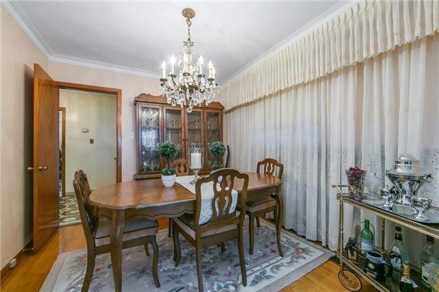 68 Eaton Ave, House detached with 3 bedrooms, 3 bathrooms and 2 parking in Toronto ON | Image 5