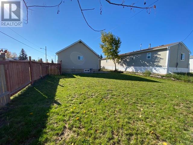 9702 103 Avenue, House detached with 2 bedrooms, 1 bathrooms and 2 parking in Grande Prairie County No. 1 AB | Image 28