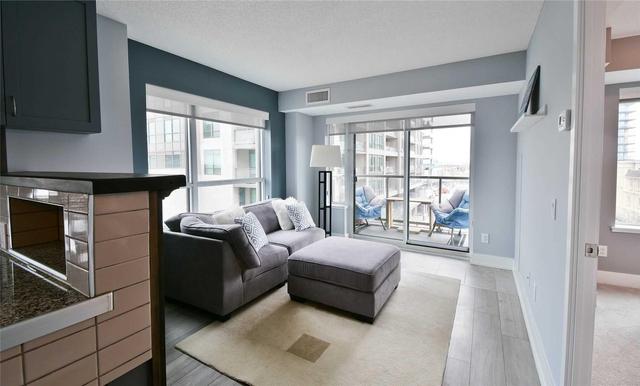 402 - 1215 Bayly St, Condo with 2 bedrooms, 2 bathrooms and 1 parking in Pickering ON | Image 3